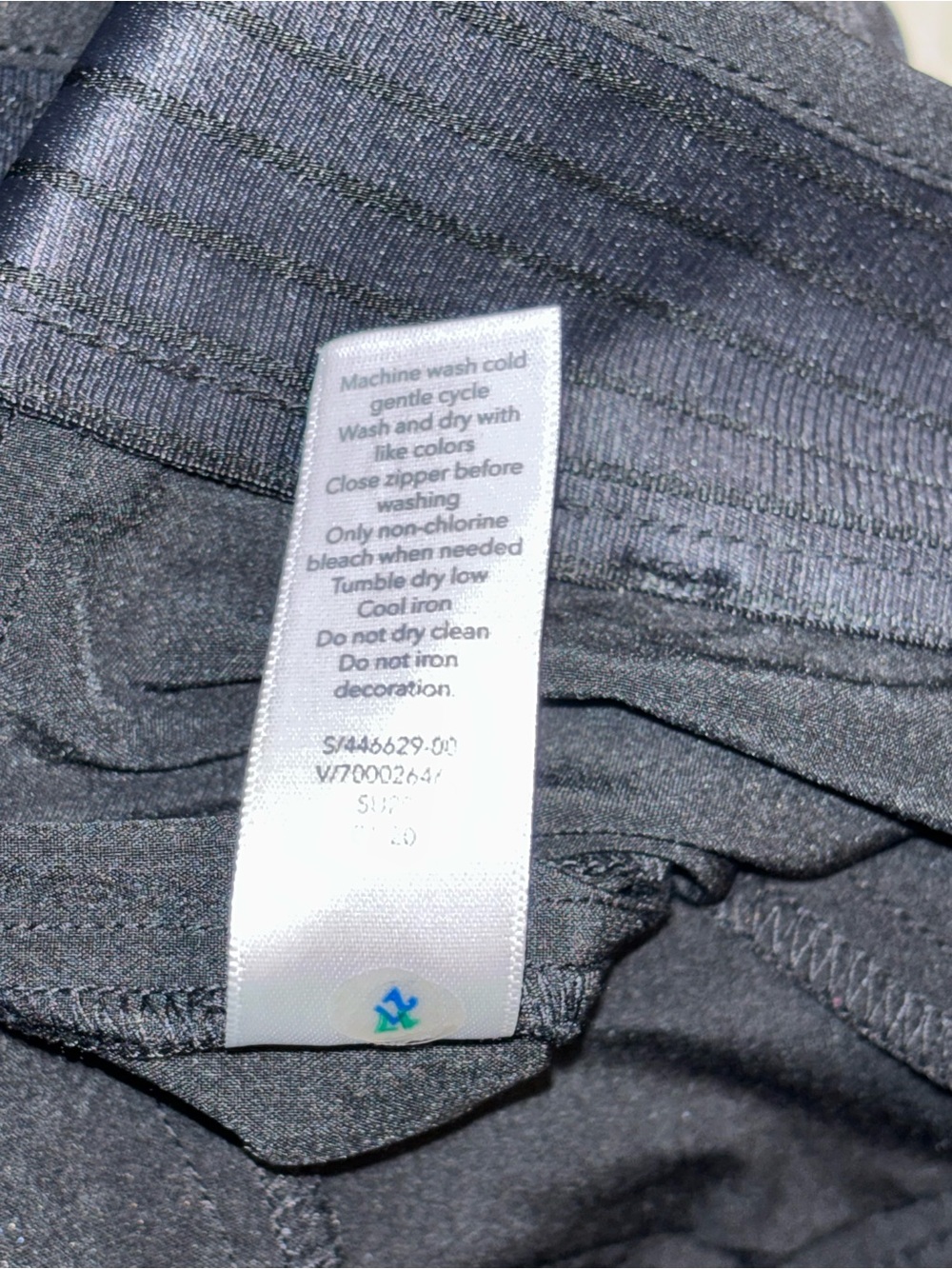 Athleta Tribeca 7" Bermuda Short Black
Women's Size 14 - Picture 16 of 16
